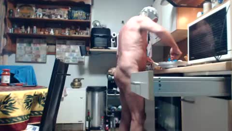 Snapshot of lovetobenaked10 chatting on January 22, 2:14 pm aaron online show from January 22, 2:14 pm