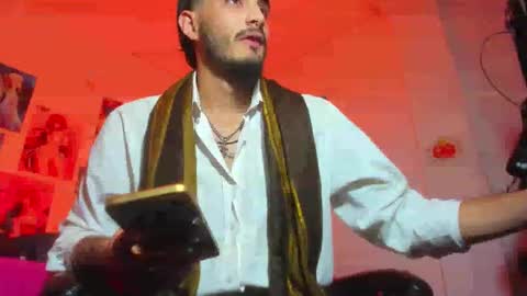 Snapshot of lovexjuxn77 chatting on December 16, 9:31 pm lovexjuxn77 online show from December 16, 9:31 pm