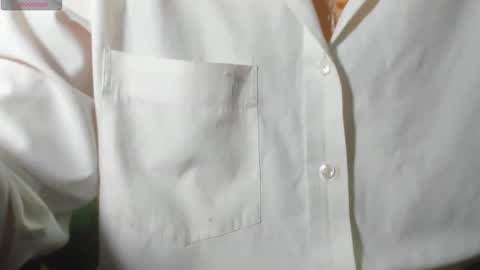 Snapshot of lovexjuxn77 chatting on January 8, 3:47 pm lovexjuxn77 online show from January 8, 3:47 pm