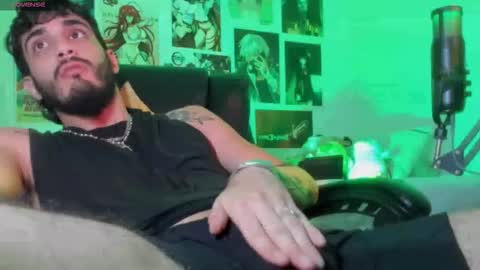 Snapshot of lovexjuxn77 chatting on January 10, 9:30 pm lovexjuxn77 online show from January 10, 9:30 pm