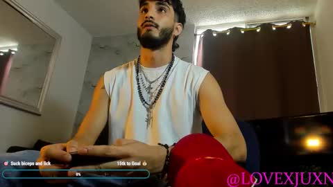 Snapshot of lovexjuxn77 chatting on February 28, 6:53 pm lovexjuxn77 online show from February 28, 6:53 pm