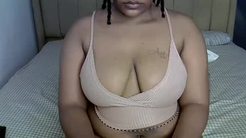 loveydivah online show from October 14, 8:04 am