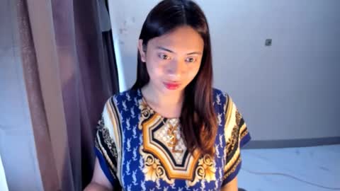 Snapshot of loveyoureign06 chatting on February 21, 5:19 am Ryn online show from February 21, 5:19 am