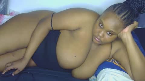 Snapshot of loveytiana chatting on April 17, 2:42 pm loveytiana online show from April 17, 2:42 pm