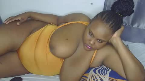 Snapshot of loveytiana chatting on April 23, 6:58 am loveytiana online show from April 23, 6:58 am