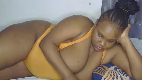 Snapshot of loveytiana chatting on April 23, 1:46 pm loveytiana online show from April 23, 1:46 pm