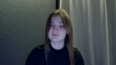 Snapshot of loviesimone chatting on October 13, 9:48 pm loviesimone online show from October 13, 9:48 pm