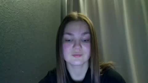 Snapshot of loviesimone chatting on November 6, 9:48 pm loviesimone online show from November 6, 9:48 pm