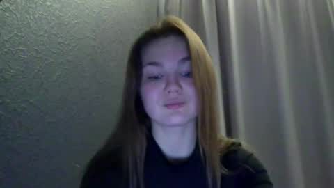 Snapshot of loviesimone chatting on November 7, 9:37 pm loviesimone online show from November 7, 9:37 pm