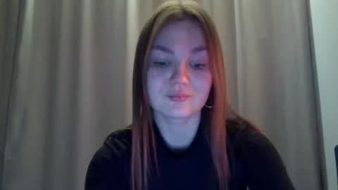 Snapshot of loviesimone chatting on January 12, 5:40 pm loviesimone online show from January 12, 5:40 pm