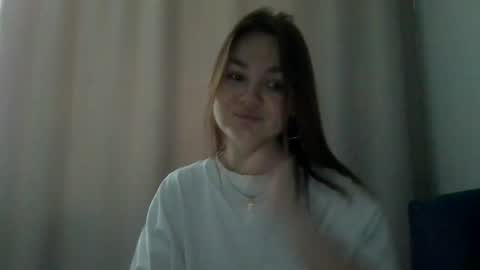 Snapshot of loviesimone chatting on February 6, 11:35 am loviesimone online show from February 6, 11:35 am