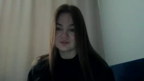 Snapshot of loviesimone chatting on February 24, 9:51 am loviesimone online show from February 24, 9:51 am