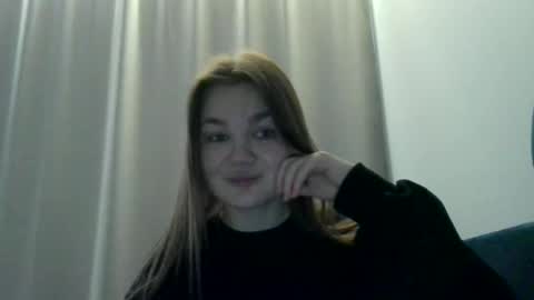Snapshot of loviesimone chatting on March 4, 10:54 am loviesimone online show from March 4, 10:54 am