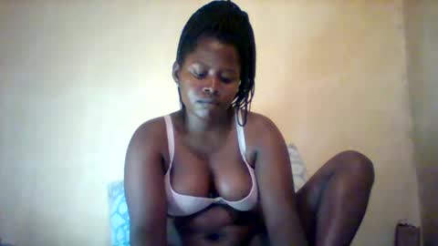 Snapshot of loviett chatting on April 13, 12:32 pm loviett online show from April 13, 12:32 pm