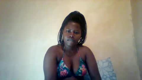 Snapshot of loviett chatting on April 16, 1:17 am loviett online show from April 16, 1:17 am