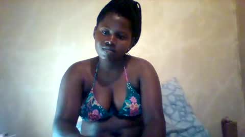 Snapshot of loviett chatting on April 24, 7:05 pm loviett online show from April 24, 7:05 pm