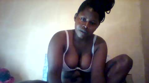 Snapshot of loviett chatting on May 2, 1:38 pm loviett online show from May 2, 1:38 pm