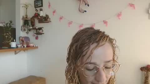 loving  online show from November 6, 3:13 pm