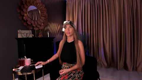 Snapshot of lovingblondie chatting on July 14, 2:49 am Nora online show from July 14, 2:49 am