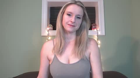 Summer online show from February 18, 10:36 pm