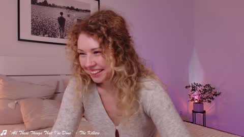 Snapshot of lowfreqsiren chatting on January 16, 1:04 pm . online show from January 16, 1:04 pm