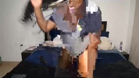 loyalcutie online show from February 17, 3:19 pm