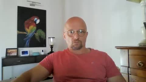 Snapshot of lrda49 chatting on June 29, 10:37 am Espigle online show from June 29, 10:37 am