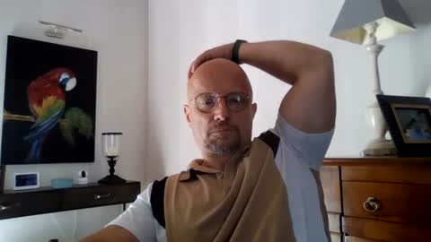 Snapshot of lrda49 chatting on July 3, 7:37 am Espigle online show from July 3, 7:37 am