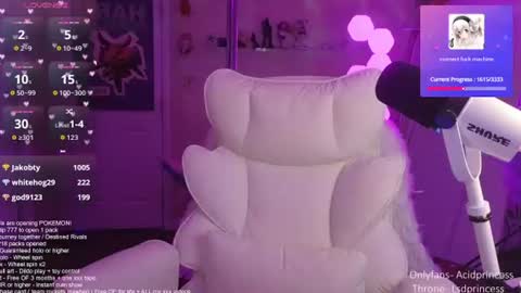 Snapshot of lsdprincess chatting on June 14, 2:24 am Princess online show from June 14, 2:24 am