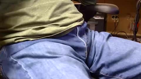 Snapshot of ltj54 chatting on January 13, 6:13 pm ltj54 online show from January 13, 6:13 pm