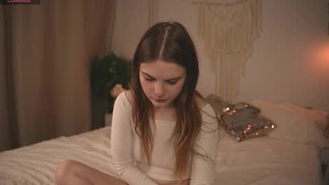 Snapshot of lu__lane chatting on September 12, 7:30 am Lu 3 online show from September 12, 7:30 am