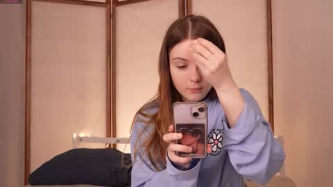 Snapshot of lu__lane chatting on October 11, 8:24 am Lu 3 online show from October 11, 8:24 am