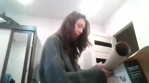 Snapshot of lu_krecia chatting on December 23, 11:47 am Lu krecia online show from December 23, 11:47 am