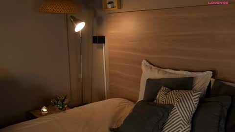  ---Goys incredible photographs online show from February 16, 1:18 pm