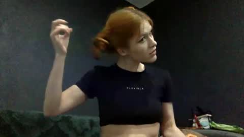 Snapshot of luamelie chatting on October 26, 6:47 pm luamelie online show from October 26, 6:47 pm