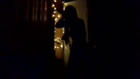 Snapshot of luamelie chatting on November 1, 7:38 pm luamelie online show from November 1, 7:38 pm