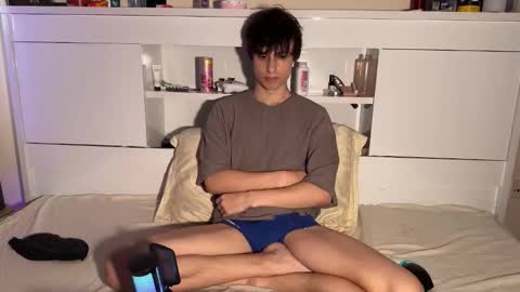 Snapshot of luan2006lovecarti chatting on September 24, 3:32 am luan online show from September 24, 3:32 am