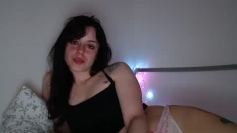 luana online show from September 17, 9:38 pm