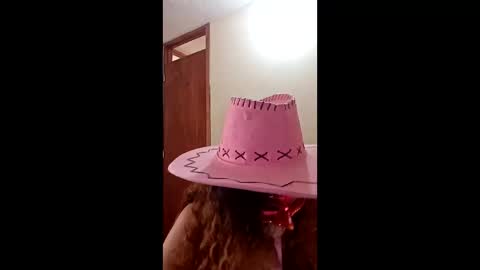 Snapshot of luana_winner chatting on February 14, 4:48 pm luana_winner online show from February 14, 4:48 pm