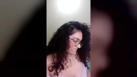 Snapshot of luanapowerful chatting on June 22, 2:57 am luanapowerful online show from June 22, 2:57 am
