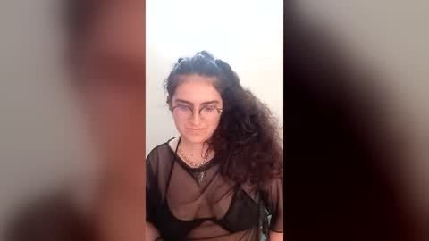 luanapowerful online show from June 26, 5:01 am