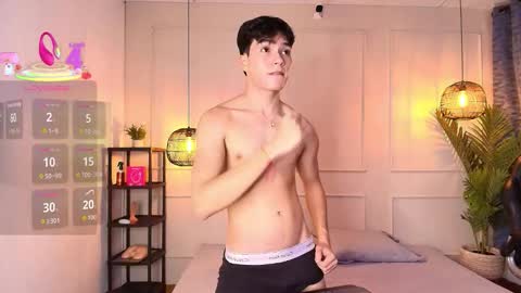 Snapshot of luandy_ chatting on December 17, 8:26 pm lUAN online show from December 17, 8:26 pm