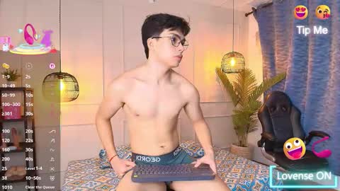 lUAN online show from March 12, 11:49 am