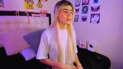 LuanRush online show from April 15, 8:09 pm