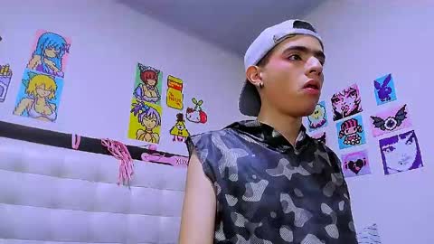 Snapshot of luanrush_ chatting on April 29, 7:20 pm LuanRush online show from April 29, 7:20 pm