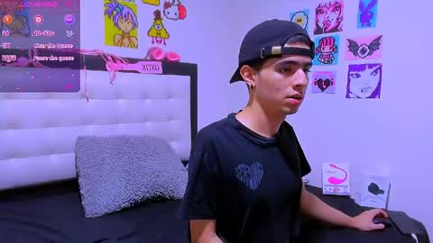 Snapshot of luanrush_ chatting on May 16, 7:45 pm LuanRush online show from May 16, 7:45 pm