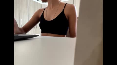 Luara Velvet online show from April 20, 1:03 pm