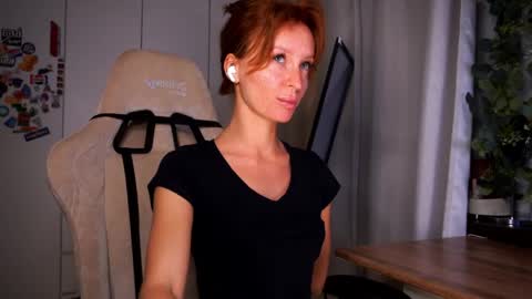 Snapshot of lubafox chatting on May 24, 7:30 pm Luba online show from May 24, 7:30 pm