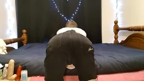Snapshot of lube_squirter chatting on March 3, 12:16 pm lube_squirter online show from March 3, 12:16 pm