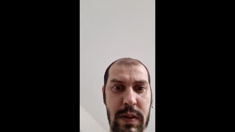 Snapshot of lubik044 chatting on February 12, 12:00 pm lubik044 online show from February 12, 12:00 pm